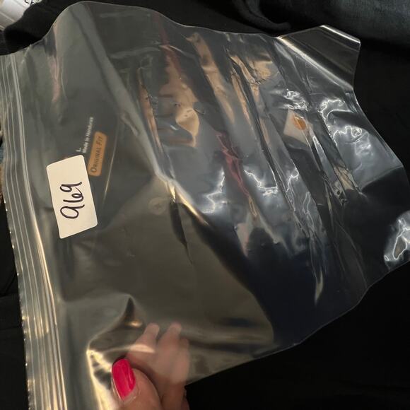 Carhartt Henley T Shirt Mens Sz Large Black Logo Pocket Casual Outdoor Workwear - Picture 9 of 9